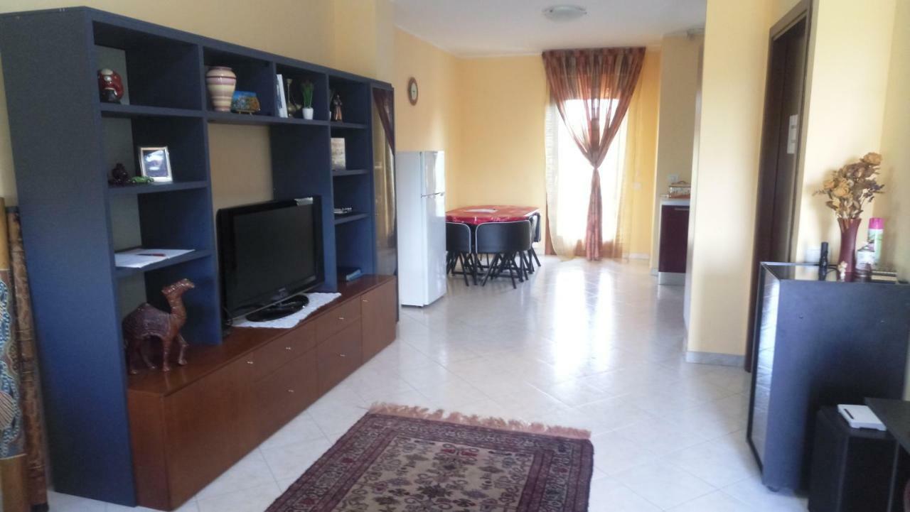 Sweet Sardinia Apartment Elmas Buitenkant foto
